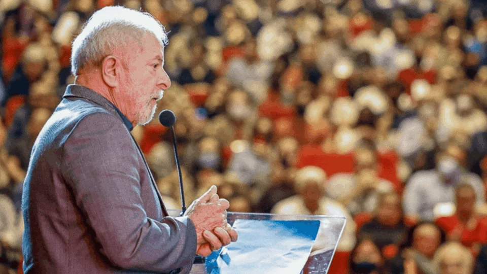 Lula alerta para risco de anistia aos condenados do 8 de janeiro: ‘é preciso ficar vigilante’