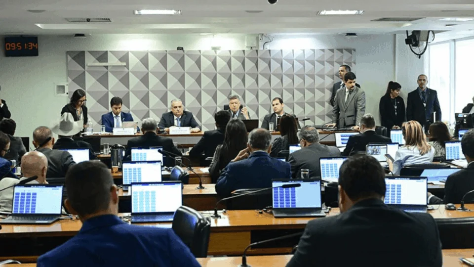 Fraudes no INSS: CPMI convida ministros de Lula e ex-AGU de Bolsonaro