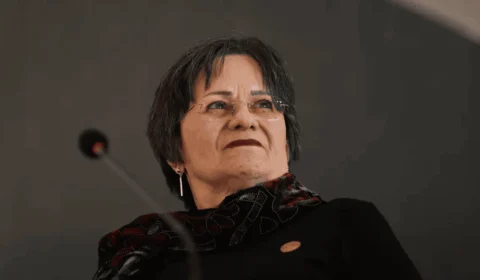 Lula dá status oficial à Lei Maria da Penha e premia cidades amigas das mulheres