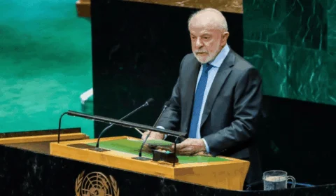 Nos EUA, Lula critica sanções e alerta para avanço do autoritarismo: ‘Brasil optou por resistir’