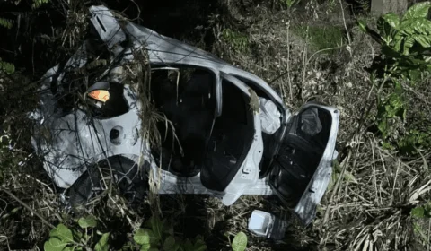 Jovem é arremessada de carro e morre em acidente na AM-070