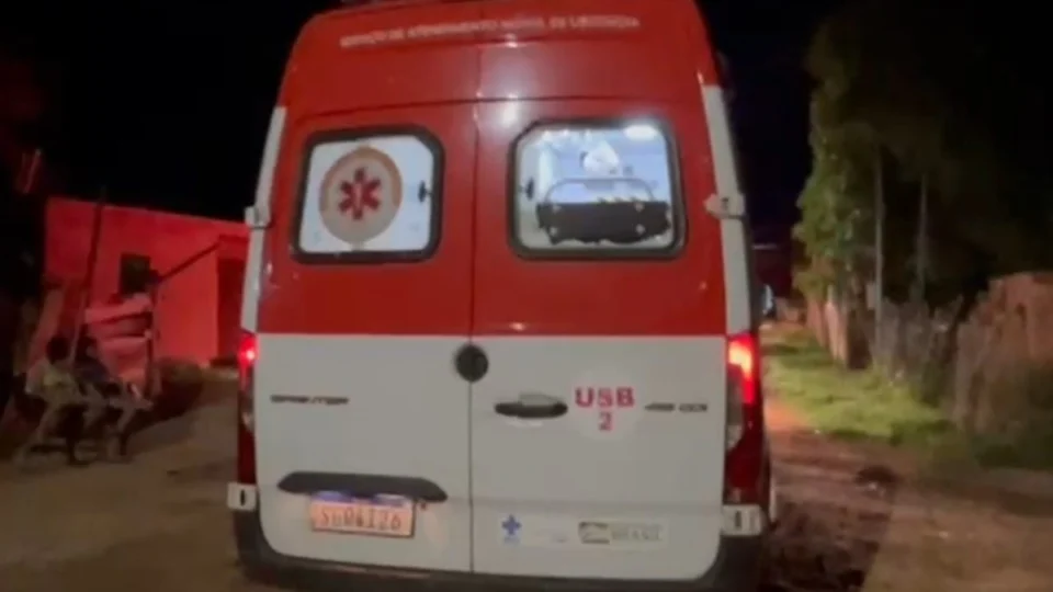 VÍDEO: Criminosos apedrejam veículo do SAMU na zona Leste de Porto Velho