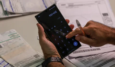 Pesquisa revela que quase 70% da população na capital do Acre está endividada