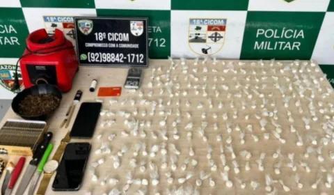 Dois homens são presos em Colônia Terra Nova com 300 trouxinhas de drogas