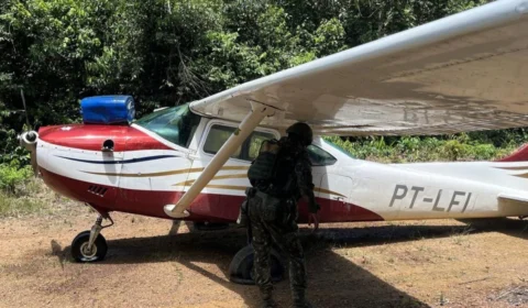 Militares apreendem aeronave irregular em operação na Terra Yanomami