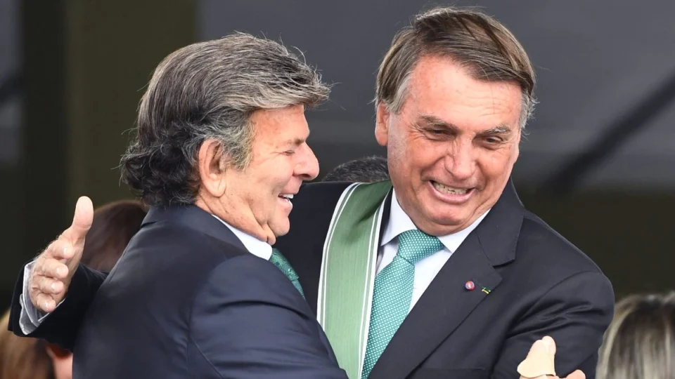 Fux absolve Bolsonaro das cinco acusações da trama golpista de 2022