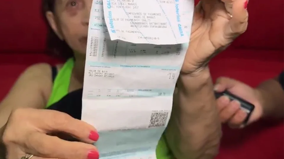 Idosa enfrenta quase duas semanas sem água em cidade no Amazonas