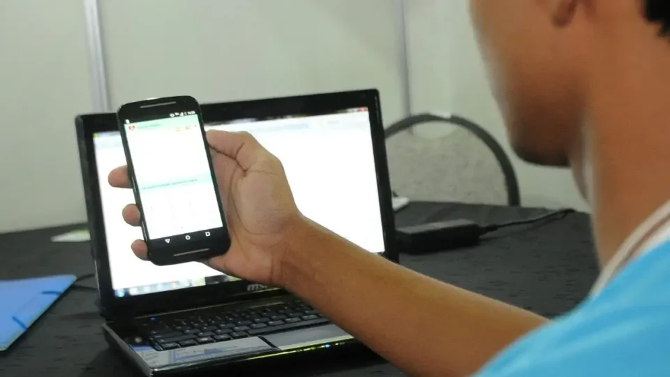 Acre tem menos de 40% das escolas públicas conectadas à internet