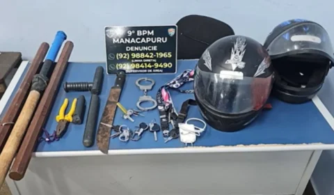 Cinco homens são presos suspeitos de torturar jovem no Amazonas; vítima foi encontrada algemada em carroceria