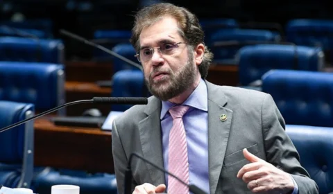 Senador do Amazonas afirma que antes da CPI, ONGs ambientalistas eram ‘intocáveis’