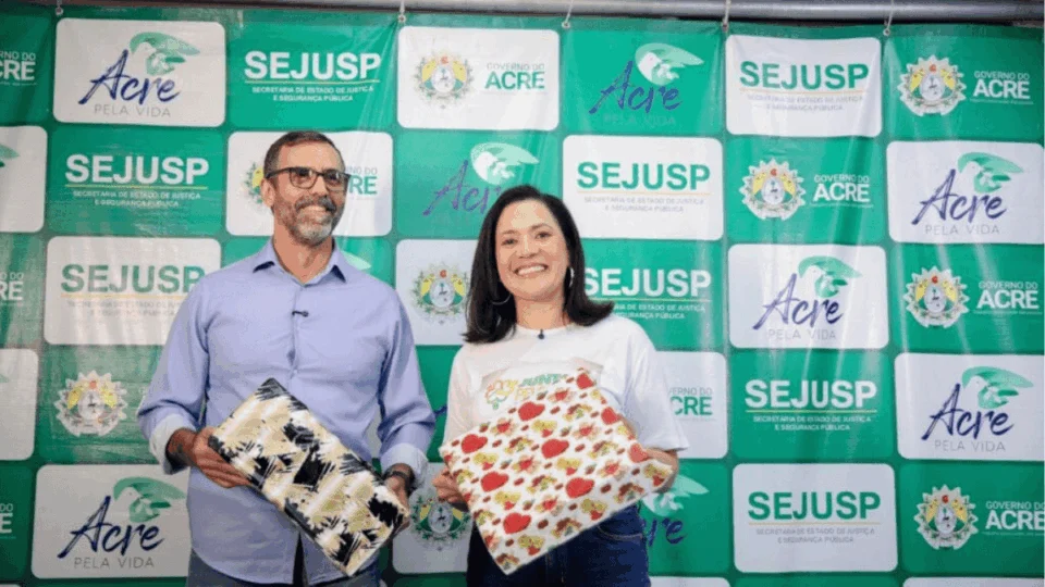 Campanha ‘Faça Uma Criança Sorrir’ arrecada brinquedos no Acre; saiba como participar