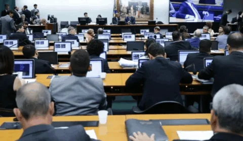 Decisões do STF: Câmara aprova limite para o poder individual de ministros