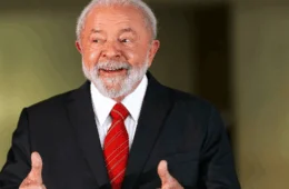 Cirurgia de catarata de Lula ocorre sem intercorrências, informa hospital