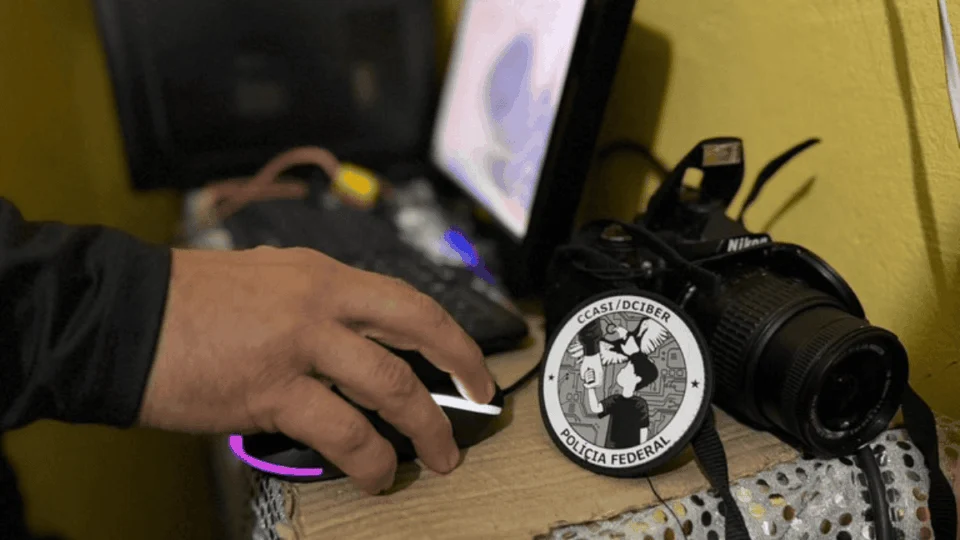 Operação nacional da PF combate abuso infantil online com 182 mandados em 16 estados; saiba quais