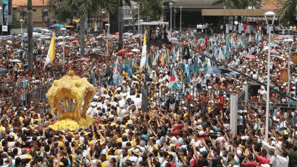 Círio de Nazaré reúne devoção, solidariedade e ancestralidade em Belém