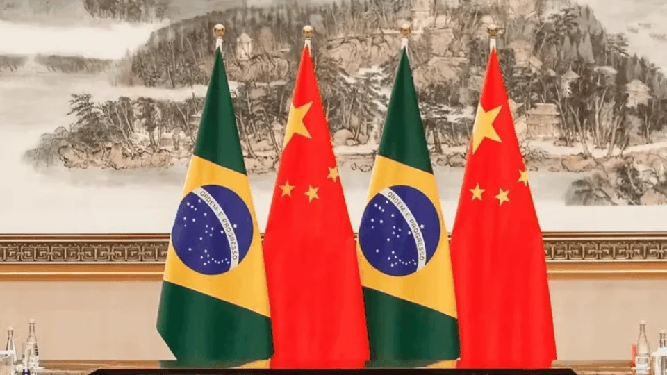Brasil visita China para avançar em rotas bioceânicas e construção de hospital inteligente