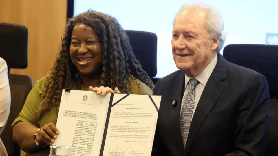 Governo federal lança pacote de ações para fortalecer proteção de crianças e adolescentes