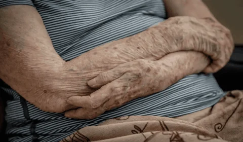 Idosos no Acre são vítimas de golpe ao receberem carne de cachorro no lugar de carneiro