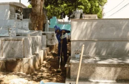 Prefeitura inicia limpeza em cemitérios de Rio Branco para o Dia de Finados