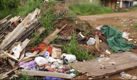 VÍDEO: Moradores pedem providências contra acúmulo de lixo e alagamentos no bairro Planalto 2 em Porto Velho