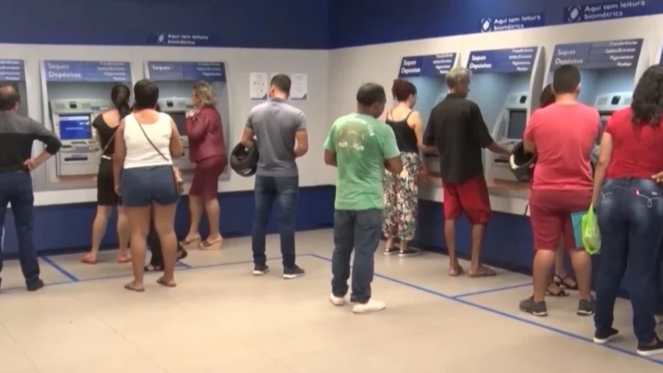 VÍDEO: Receita Federal libera consulta ao lote residual de restituição do IRPF de outubro