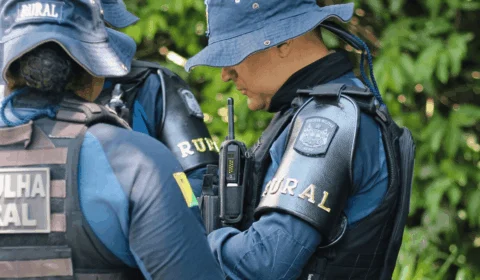 Homem acusado de dois homicídios é preso enquanto cortava o cabelo no Acre
