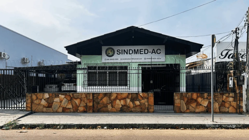 Sindicato dos Médicos repudia exposição pública de profissionais envolvidas no caso do recém-nascido que morreu no Acre