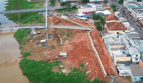 Passarela Joaquim Macedo, um dos principais cartões-postais de Rio Branco, entra em nova fase de recuperação