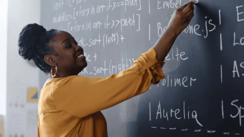 Acre abre processo seletivo com mais de mil vagas para professores da rede estadual de ensino