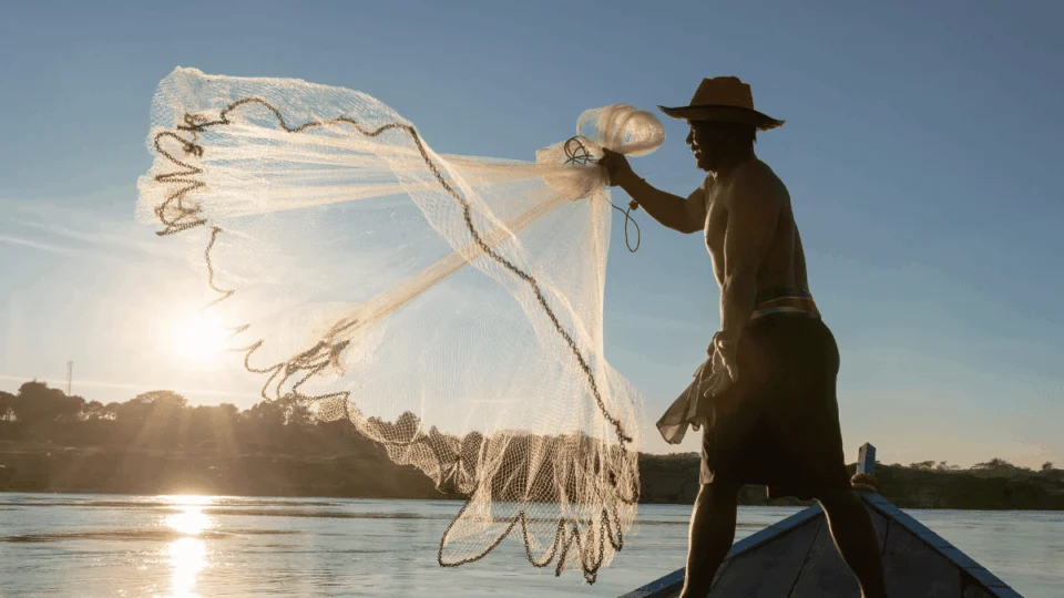 Ministério da Pesca suspende mais de 400 licenças de pescadores no Acre
