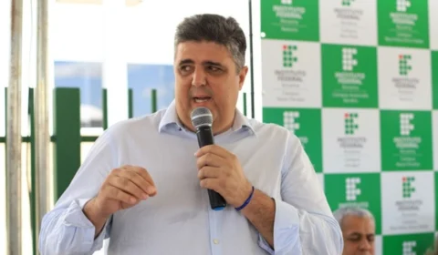 Ex-prefeito de Bonfim é internado com diabetes descompensada após passar mal na prisão