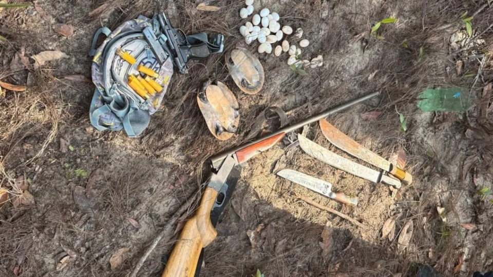 Operação em embarcação no Baixo Rio Branco resultou na apreensão de armas e munições