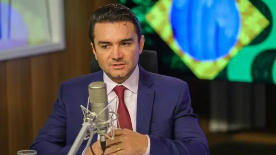 Celso Sabino afirma que “nem partido vai afastá-lo do povo” e garante apoio a Lula