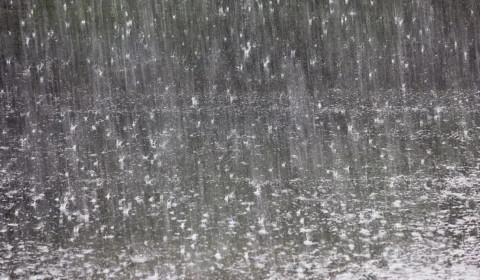 INMET emite alerta laranja de chuvas fortes em municípios de Roraima