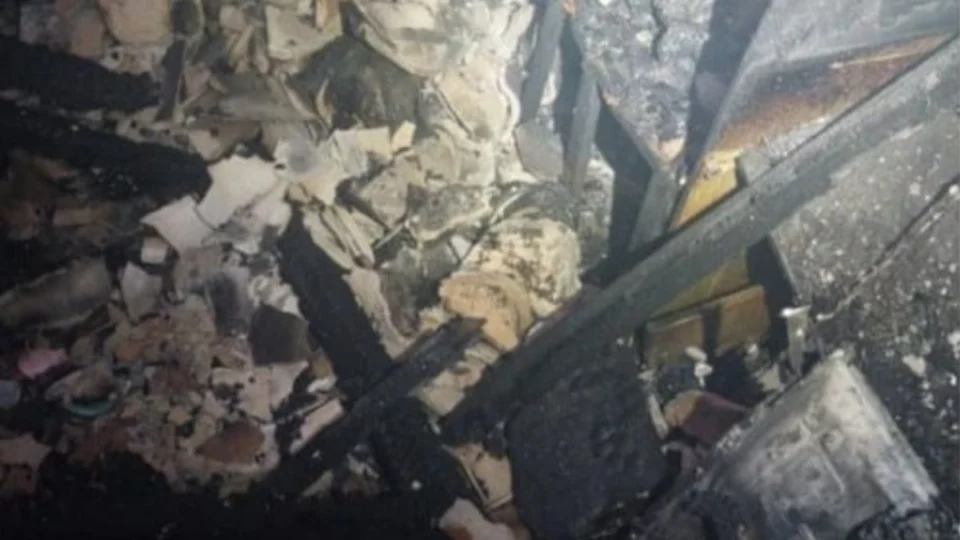 Mãe de criança que morreu em incêndio recebe liberdade provisória