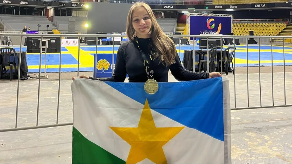 Da infância em Roraima ao sonho de ser campeã nacional de jiu-jitsu, Rayline Martins inspira jovens atletas