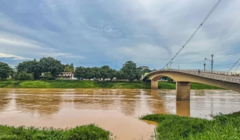 Nível do Rio Acre sobe mas escassez de chuva continua
