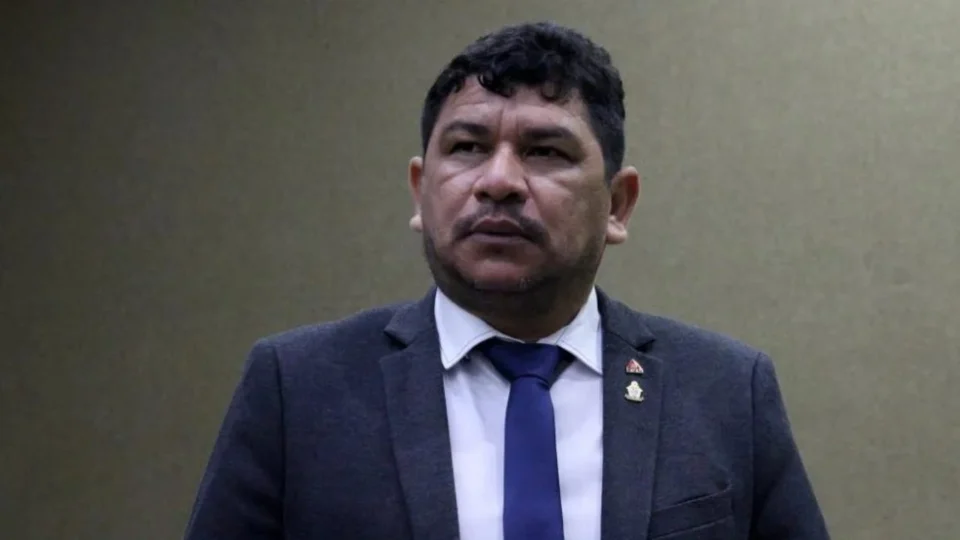 Vereador preso em Manaus será afastado 120 dias, mas continuará recebendo R$ 26 mil