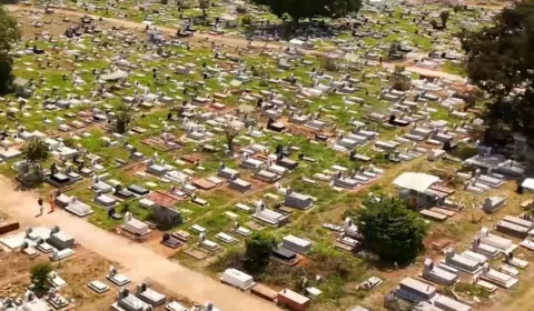 VÍDEO: Cemitérios Santo Antônio e dos Inocentes recebem grande público no feriado em Porto Velho