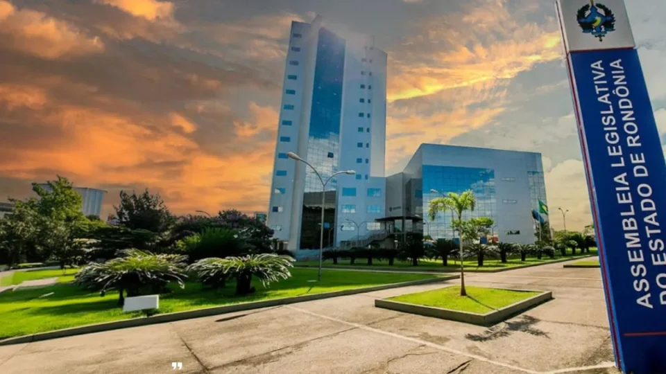 VÍDEO: Alero abre concurso público com mais de 200 vagas imediatas e salários de até R$ 24 mil