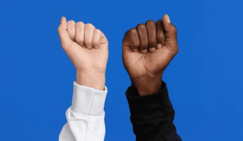 Acre é um dos três estados do Brasil que não possui canal exclusivo para denúncias de racismo, aponta IBGE