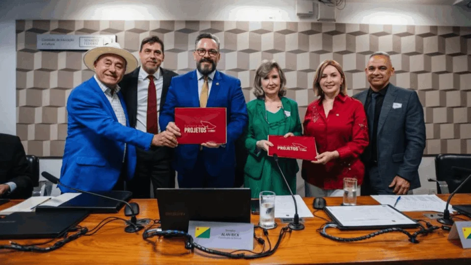 Bancada acreana traça estratégias para o orçamento de 2026