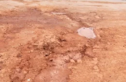 VÍDEO: Moradores e comerciantes reclamam de buracos deixados pela Caerd na Avenida José Amador dos Reis em Porto Velho