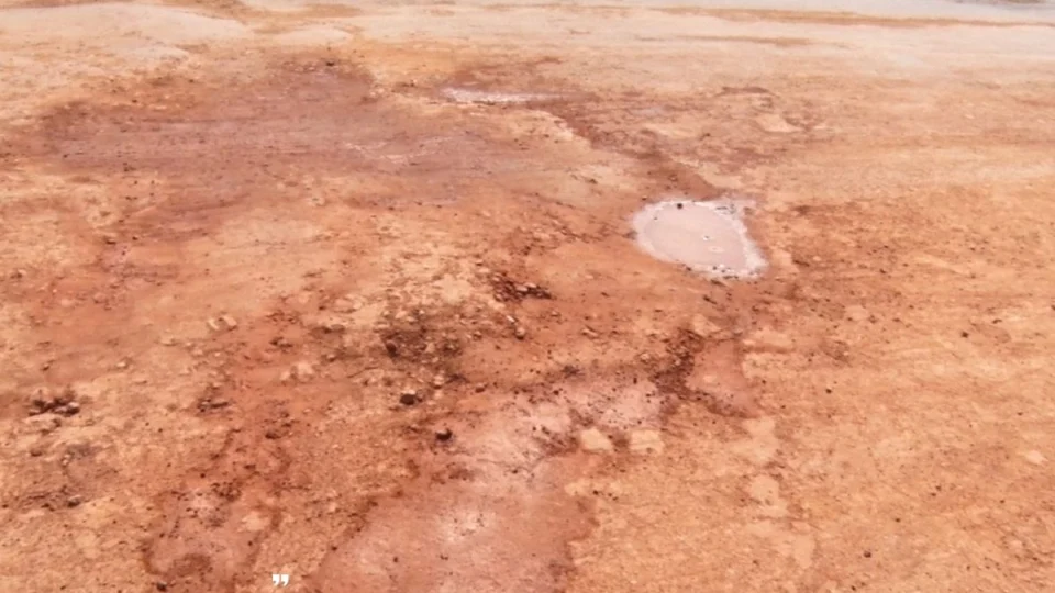 VÍDEO: Moradores e comerciantes reclamam de buracos deixados pela Caerd na Avenida José Amador dos Reis em Porto Velho