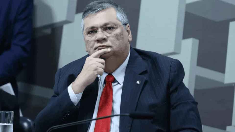 Flávio Dino analisa 148 emendas; Amazonas tem R$ 27 milhões sob suspeita