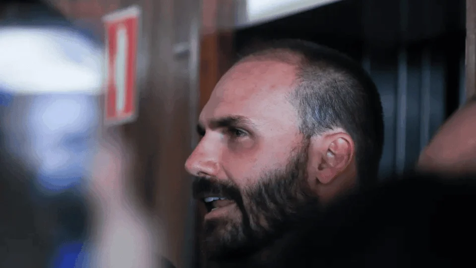 STF inicia análise de denúncia que pode tornar Eduardo Bolsonaro réu nesta sexta (14)
