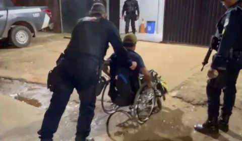 VÍDEO: Cadeirante é preso após furtar bebida em supermercado de Porto Velho