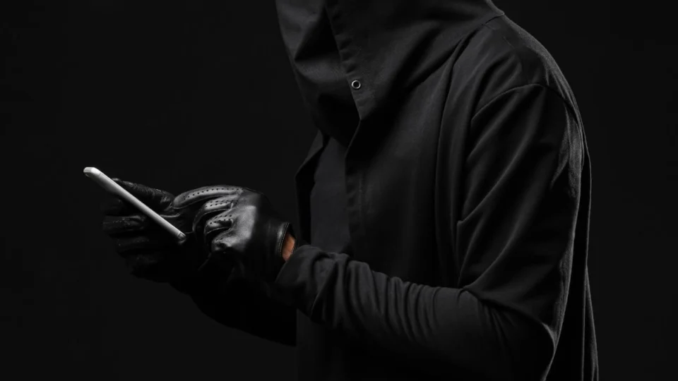 PCDC desarticula esquema de grupos especializados em golpes financeiros