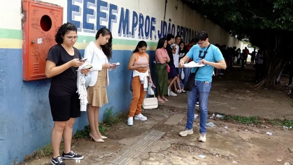 VÍDEO: Estudantes enfrentam segundo dia do ENEM com provas de Matemática e Ciências da Natureza