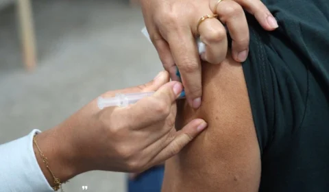 VÍDEO: População atualiza caderneta durante Dia D de Vacinação em Porto Velho